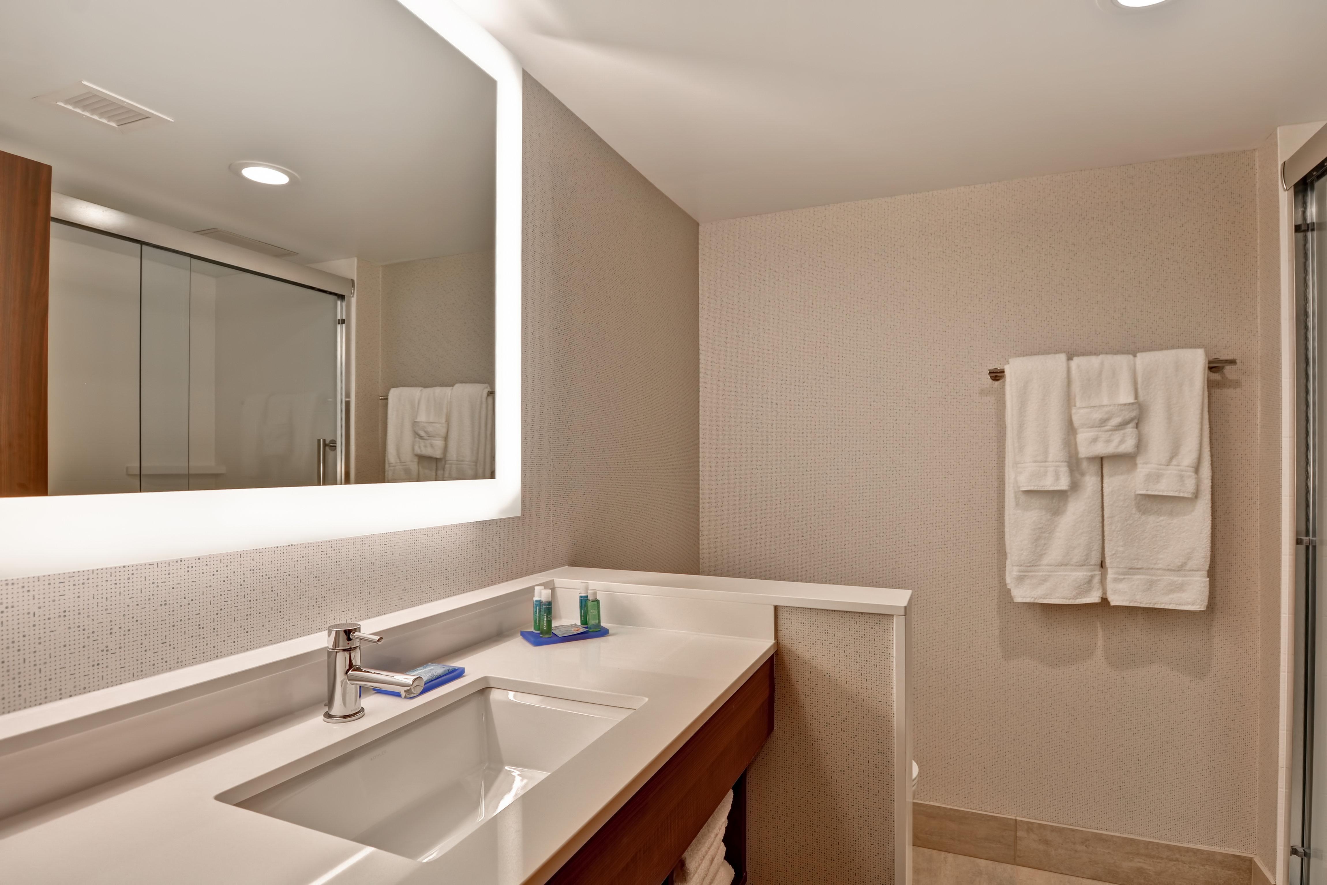 Holiday Inn Express Boston By Ihg Exterior photo