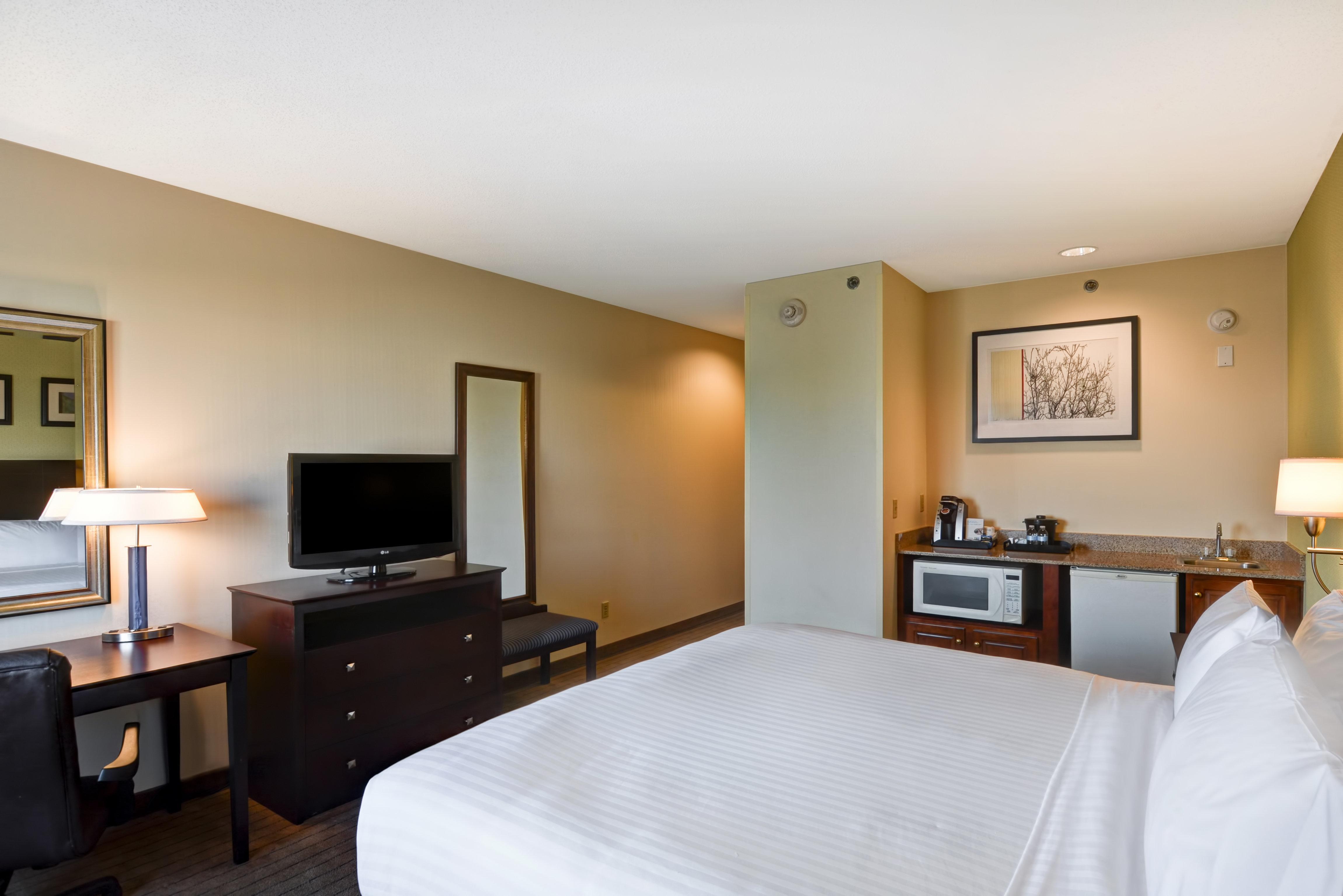 Holiday Inn Express Boston By Ihg Exterior photo
