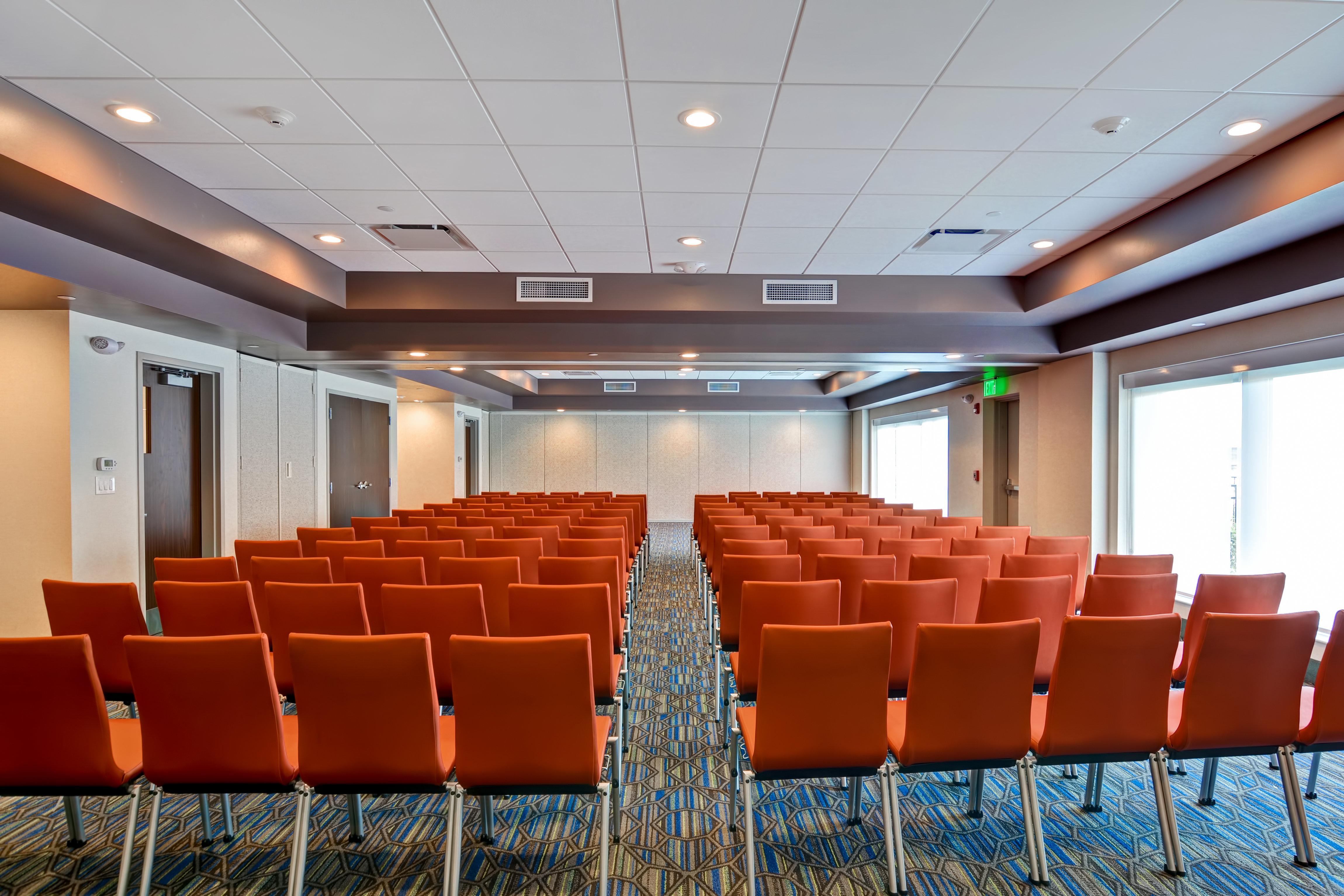 Holiday Inn Express Boston By Ihg Exterior photo