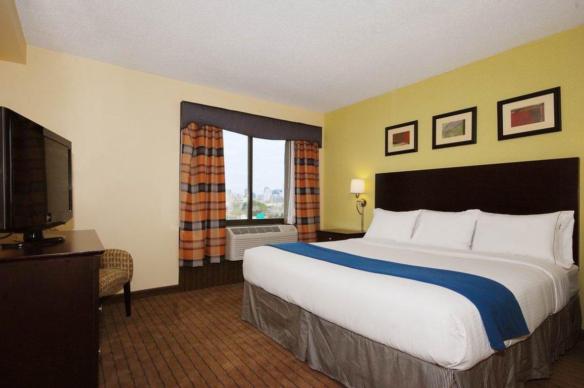 Holiday Inn Express Boston By Ihg Exterior photo