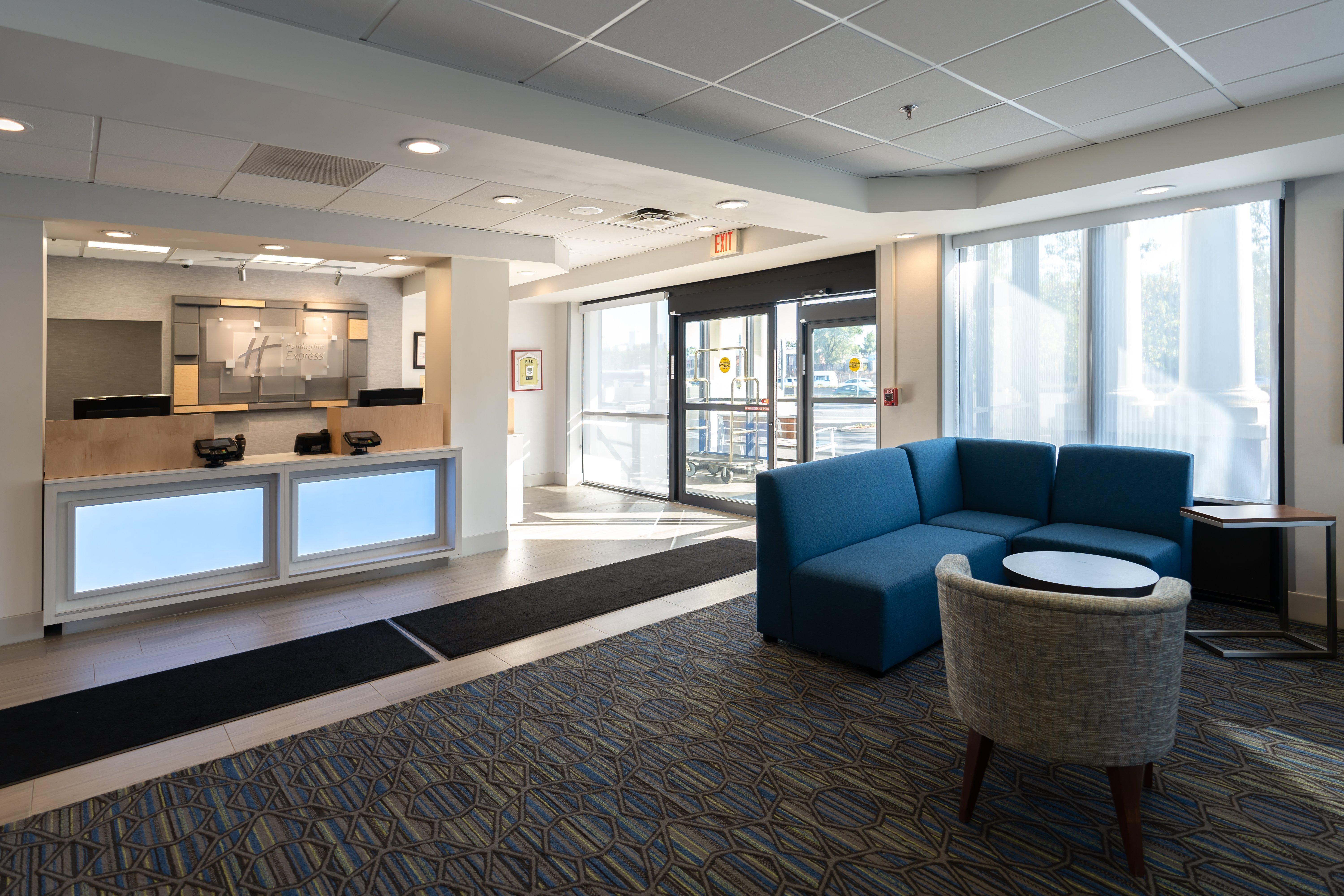 Holiday Inn Express Boston By Ihg Exterior photo